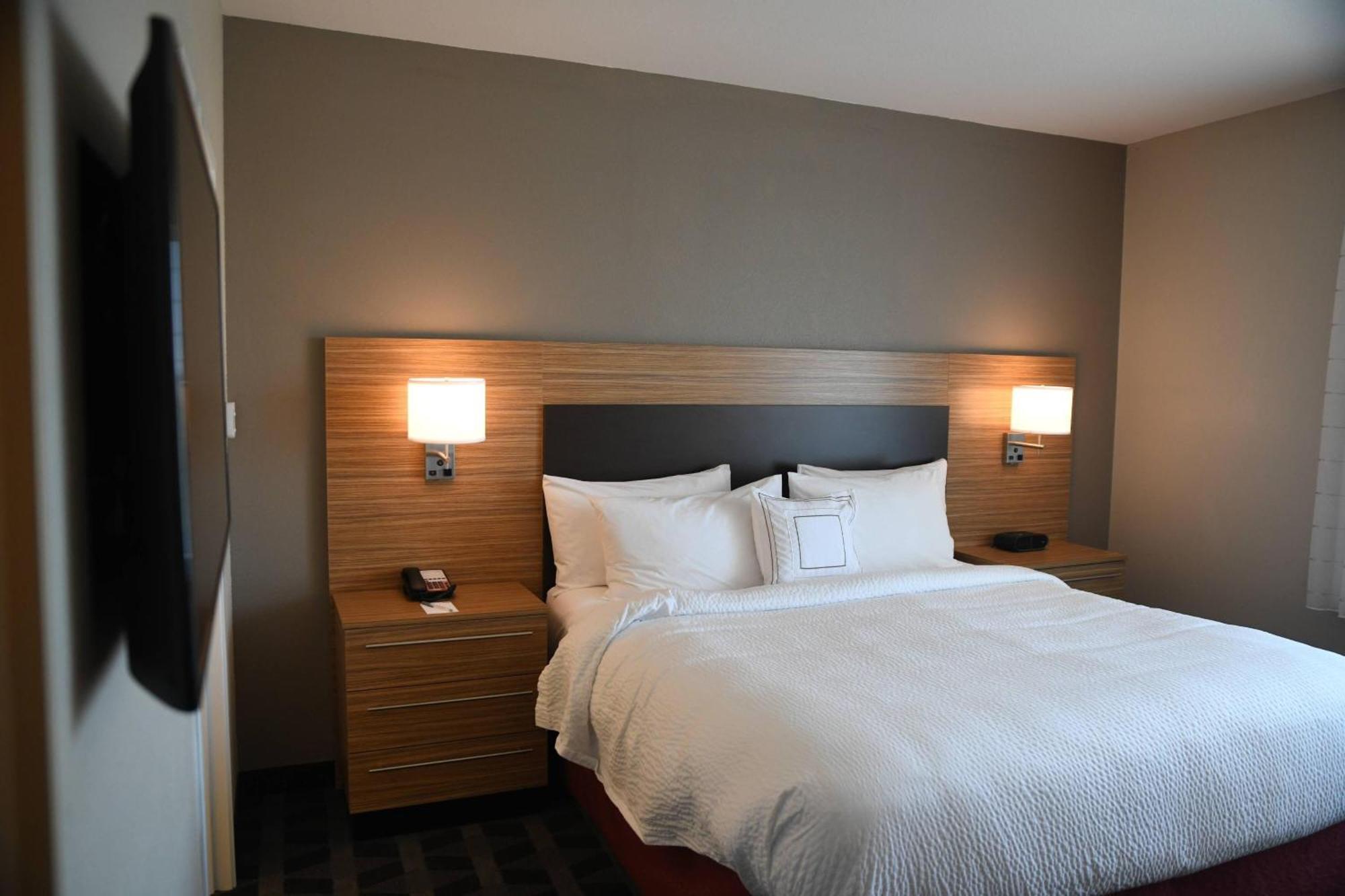 Towneplace Kansas At Briarcliff Hotel Kansas City