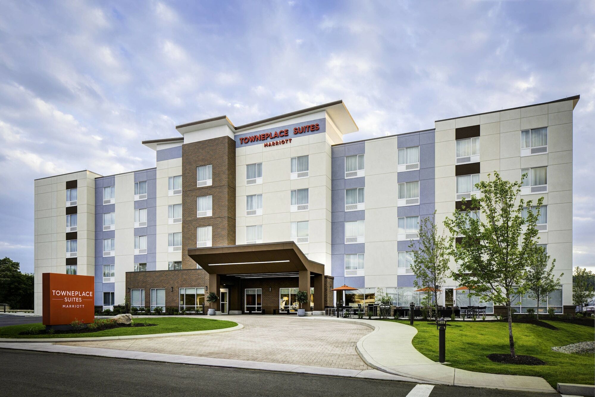 Towneplace Kansas At Briarcliff Hotel